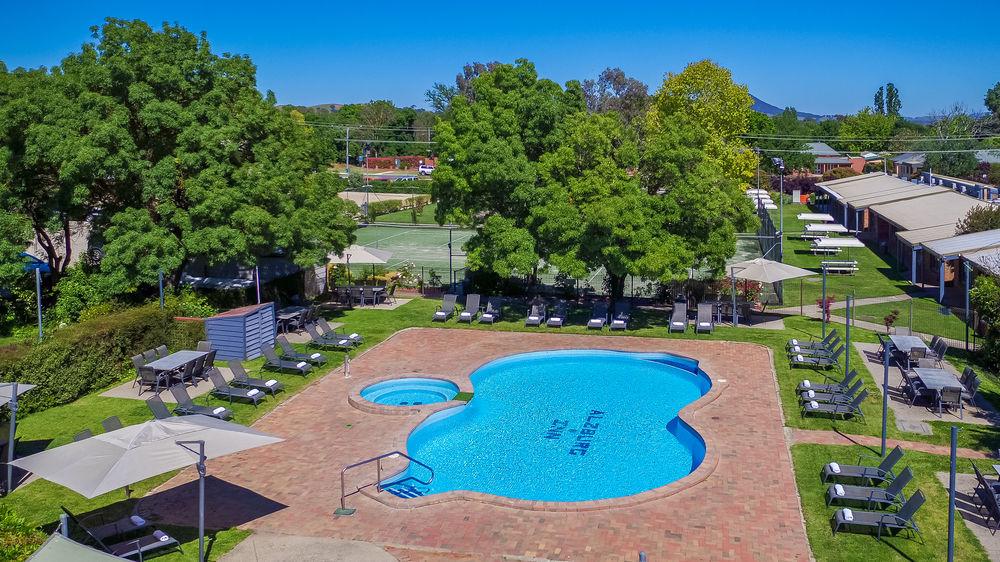 Alzburg Resort Мансфилд Экстерьер фото